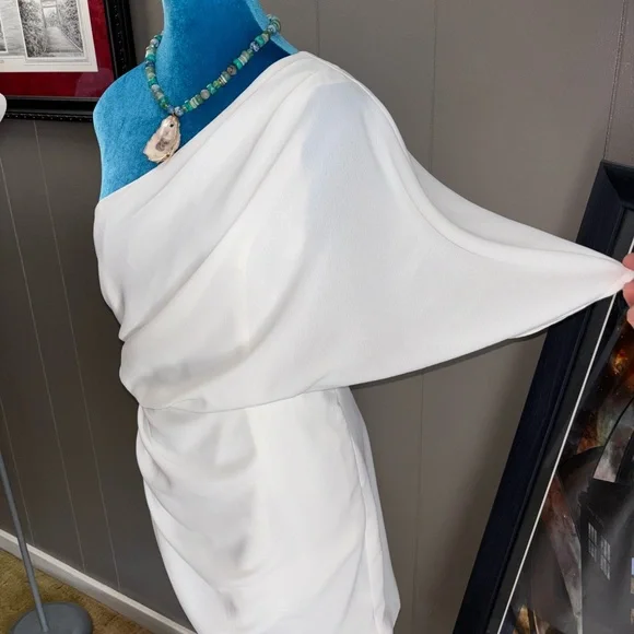 DO+BE White One Shoulder Sheath Dress for Brides - Picture 4 of 11